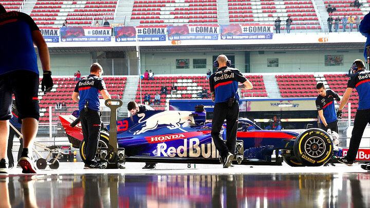 F1