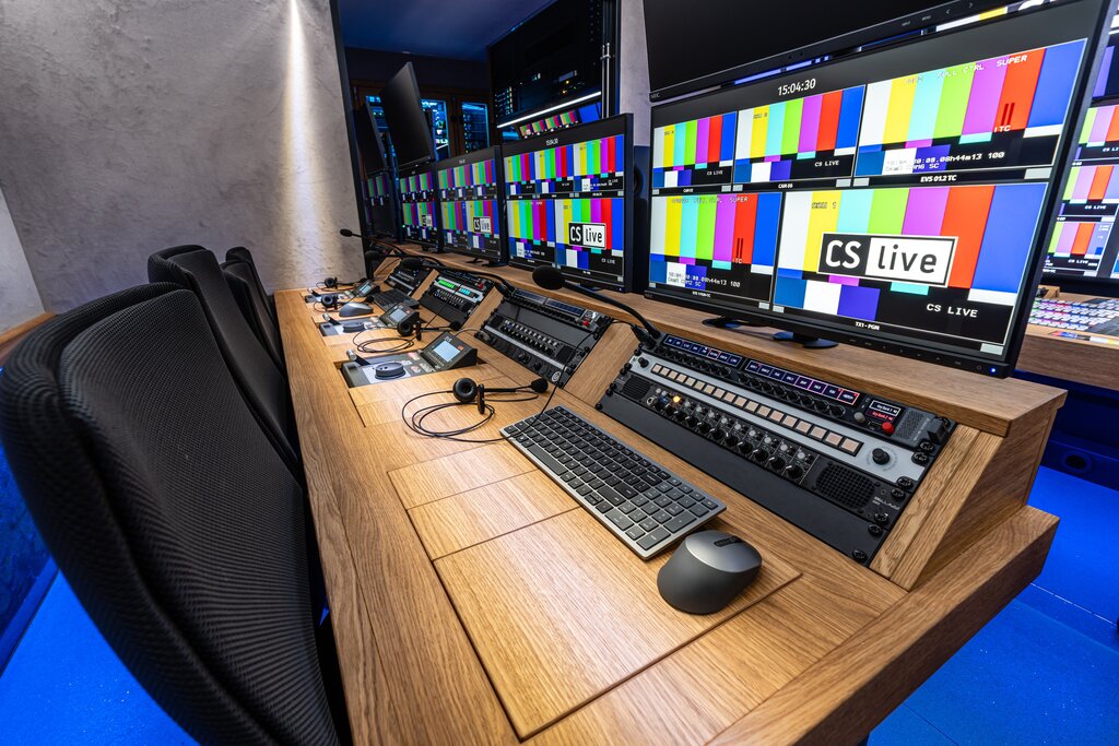 CS Live OB Van 